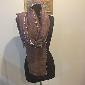 Elegant burgundy and white large and long Scarf with Fringe